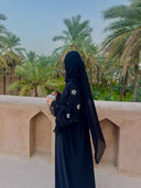 Toutes nos abayas – L’art du raffinement